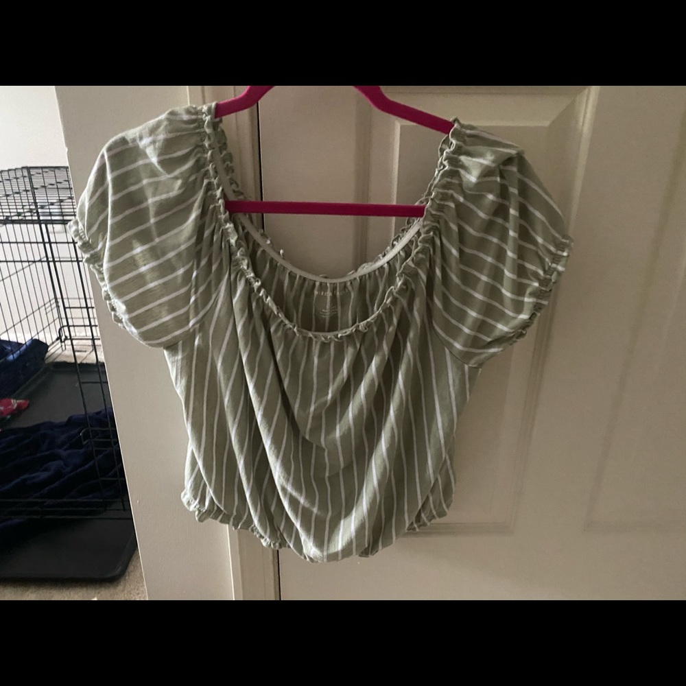 Cropped tops
